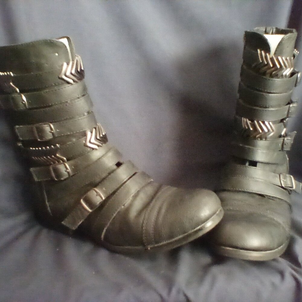 Madden Girl Boots